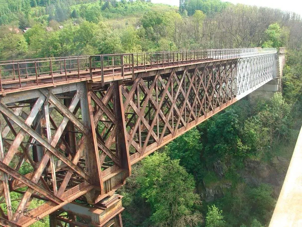Odrezovač s taninem kanystr